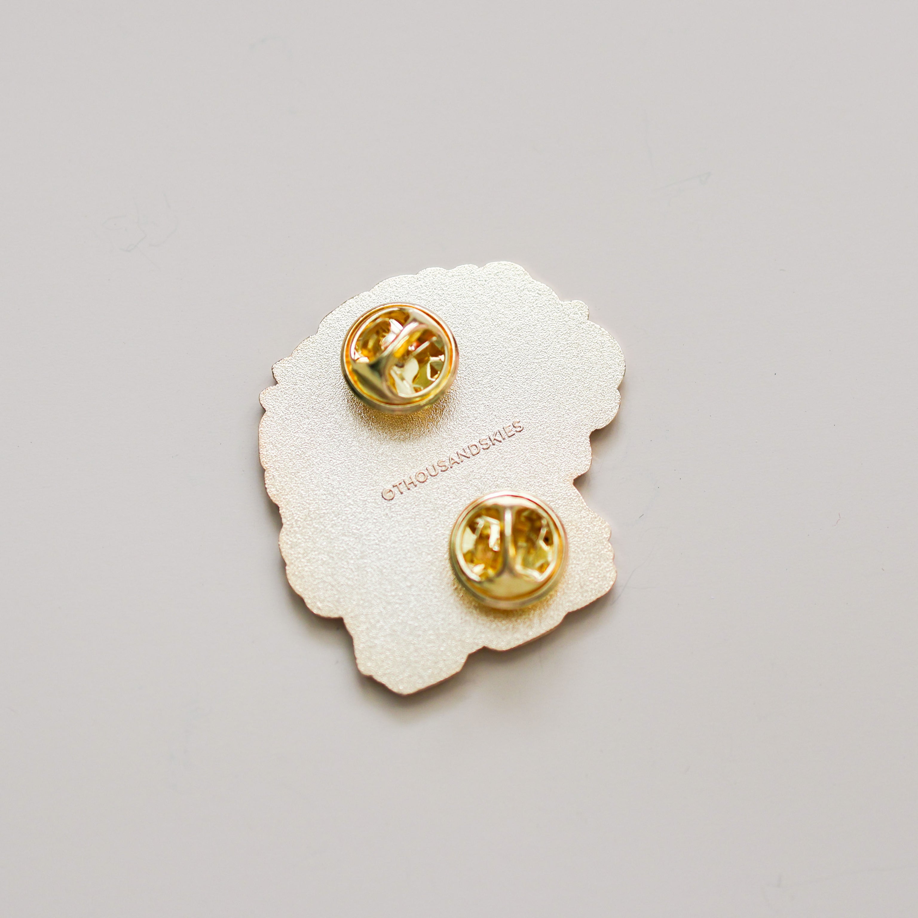Enamel Pin - Cavapoo (Tricolor) – thousandskies