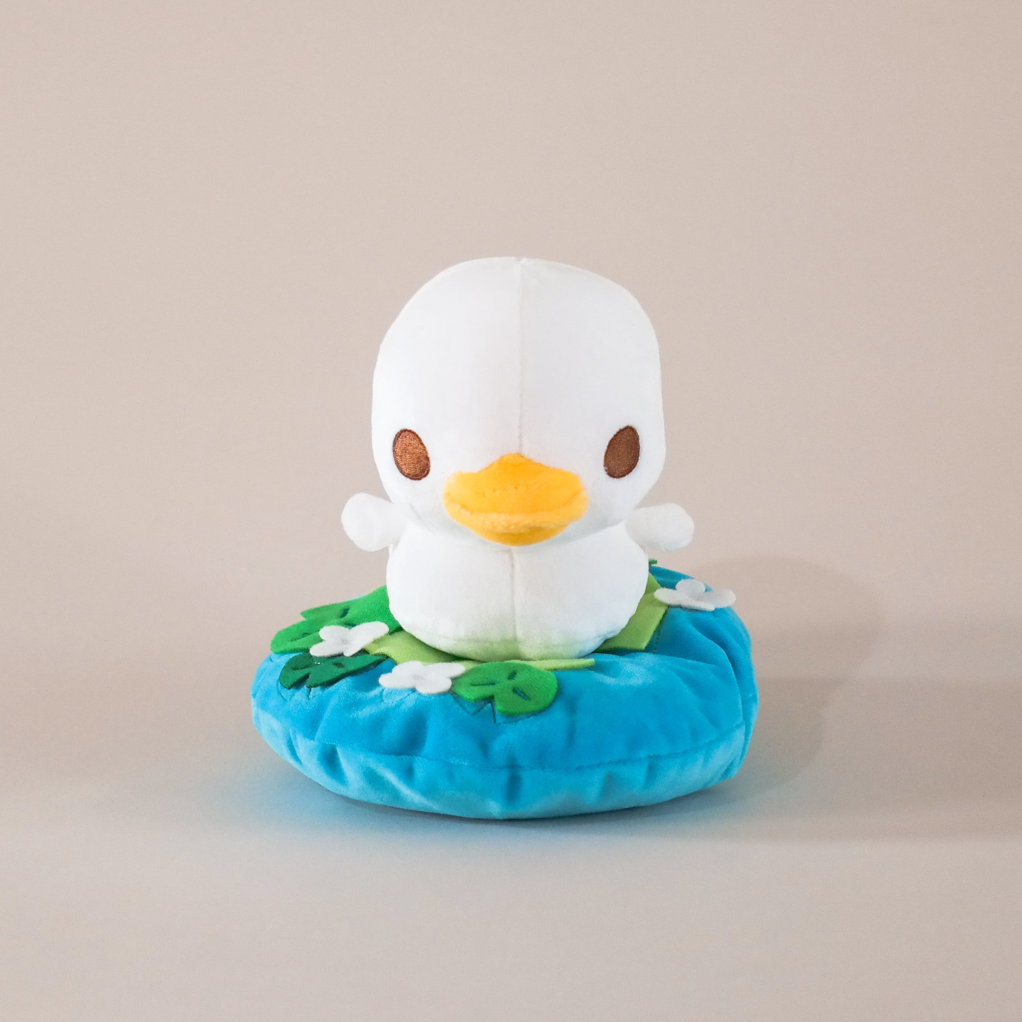 A Lost Duckling Small Plushie – thousandskies