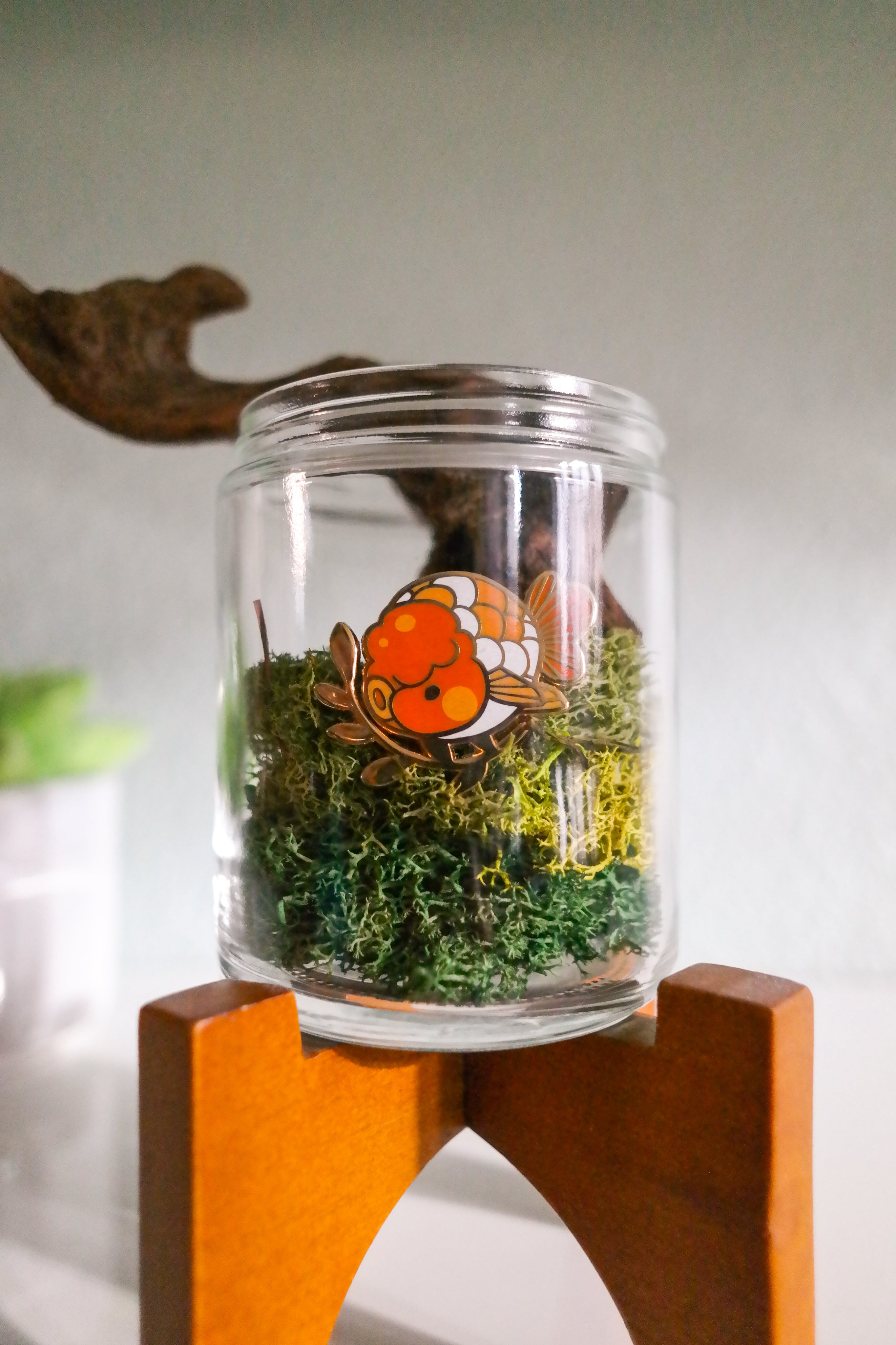 Enamel Pin - Fancy Goldfish - Golden Ranchu – thousandskies